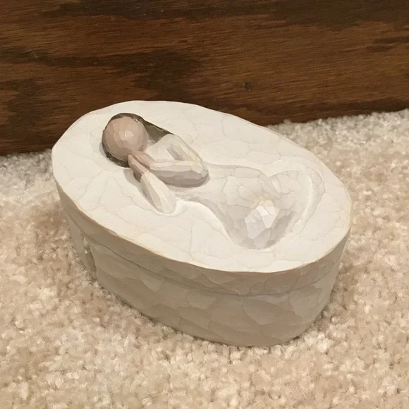 Willow Tree “Angel of Prayer” Prayer/Keepsake Box - Picture 2 of 10